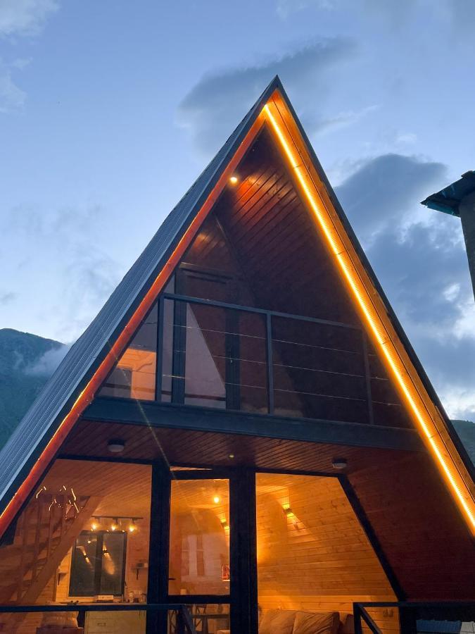 Savalley Kazbegi Luaran gambar