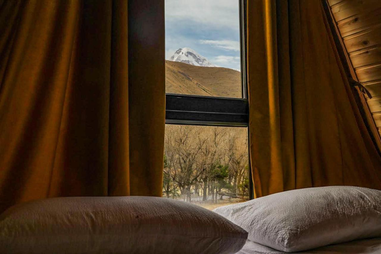 Savalley Kazbegi Luaran gambar